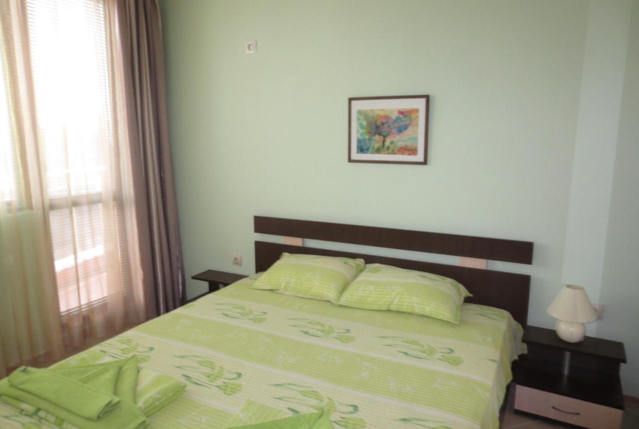 Fantasy Apartments Saint Constantine And Helena Resort Sveti Konstantin Buitenkant foto