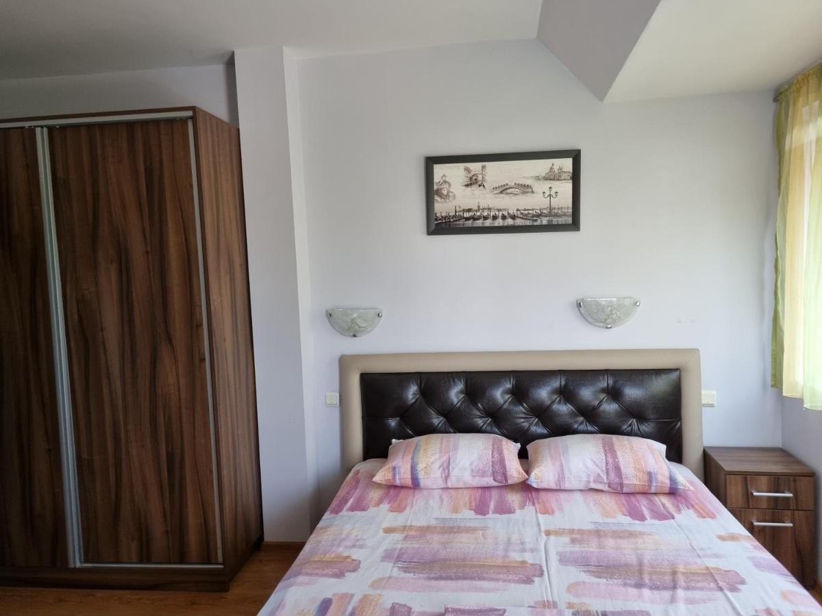 Fantasy Apartments Saint Constantine And Helena Resort Sveti Konstantin Buitenkant foto