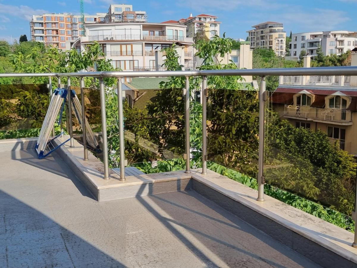 Fantasy Apartments Saint Constantine And Helena Resort Sveti Konstantin Buitenkant foto
