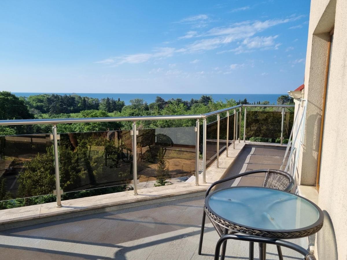 Fantasy Apartments Saint Constantine And Helena Resort Sveti Konstantin Buitenkant foto