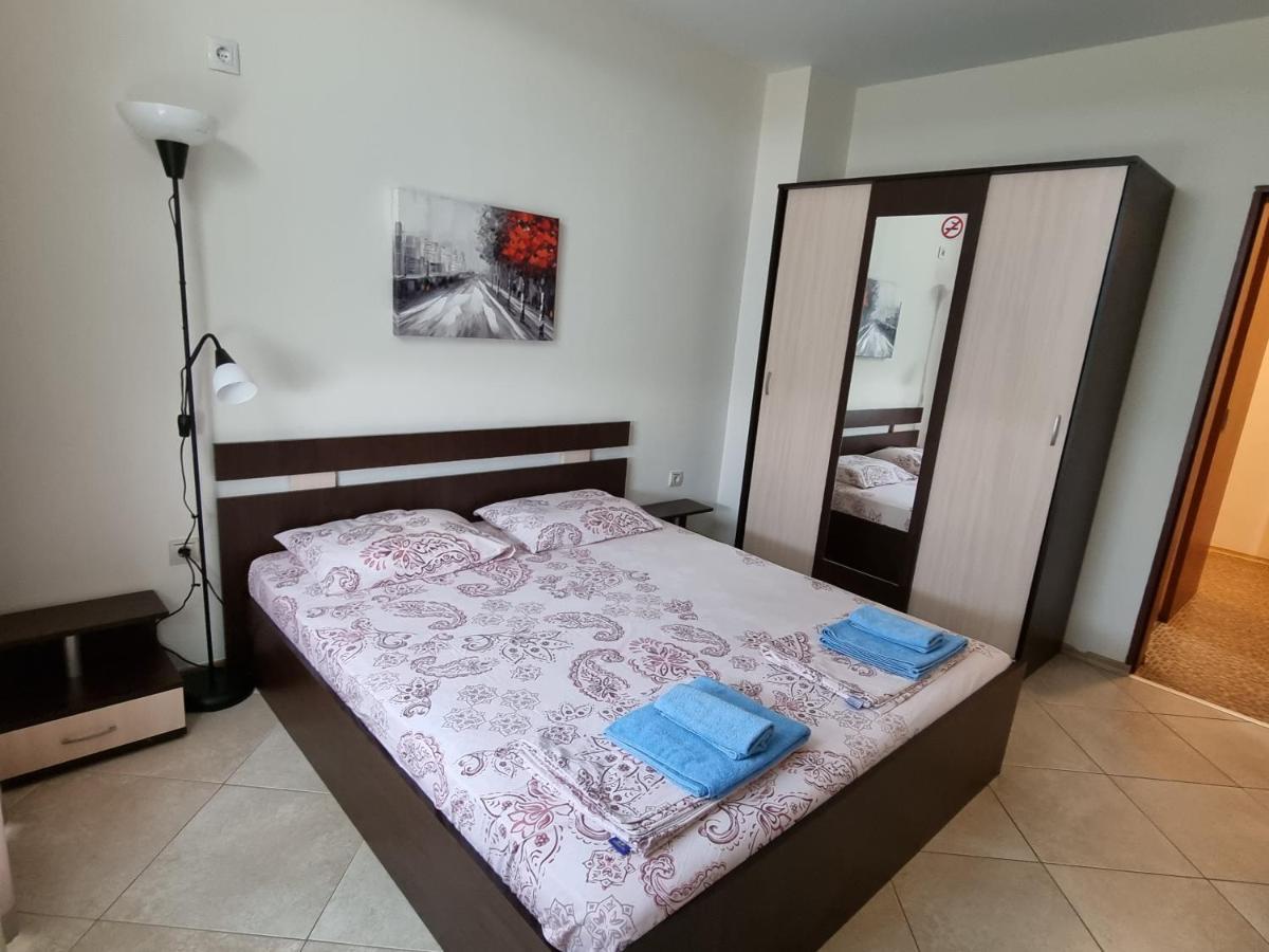 Fantasy Apartments Saint Constantine And Helena Resort Sveti Konstantin Buitenkant foto